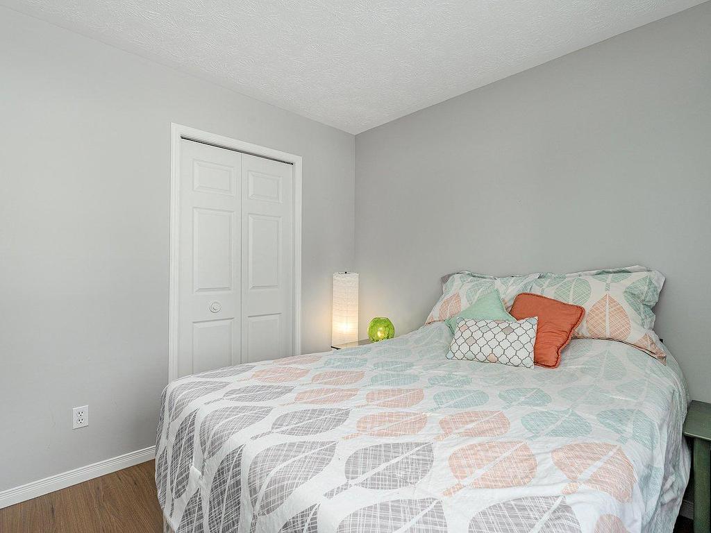 









915


Rue Jovette-Bernier

, 102,
Sherbrooke (Les Nations),




QC
J1J4M1

