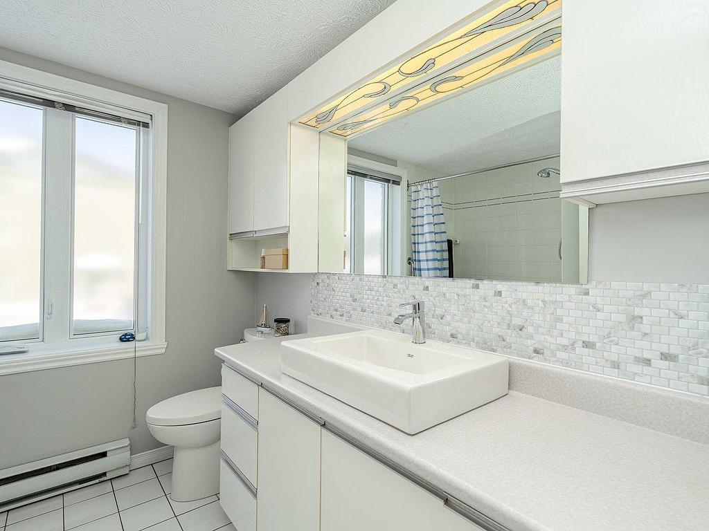 









915


Rue Jovette-Bernier

, 102,
Sherbrooke (Les Nations),




QC
J1J4M1

