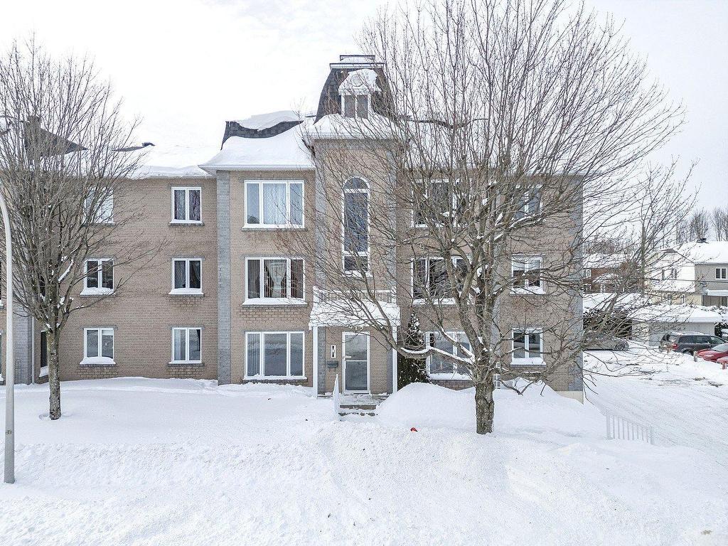 









915


Rue Jovette-Bernier

, 102,
Sherbrooke (Les Nations),




QC
J1J4M1

