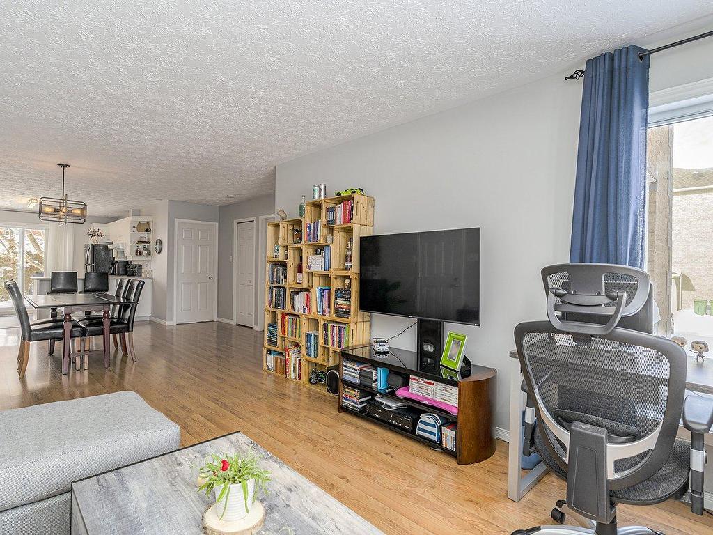 









915


Rue Jovette-Bernier

, 102,
Sherbrooke (Les Nations),




QC
J1J4M1

