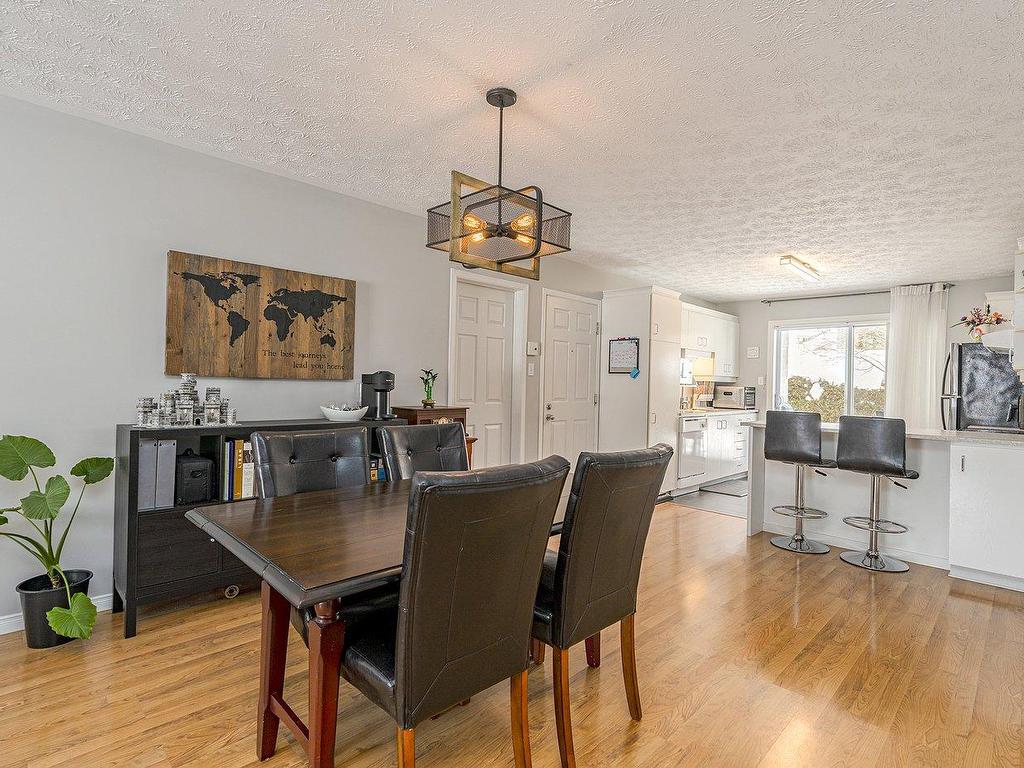 









915


Rue Jovette-Bernier

, 102,
Sherbrooke (Les Nations),




QC
J1J4M1


