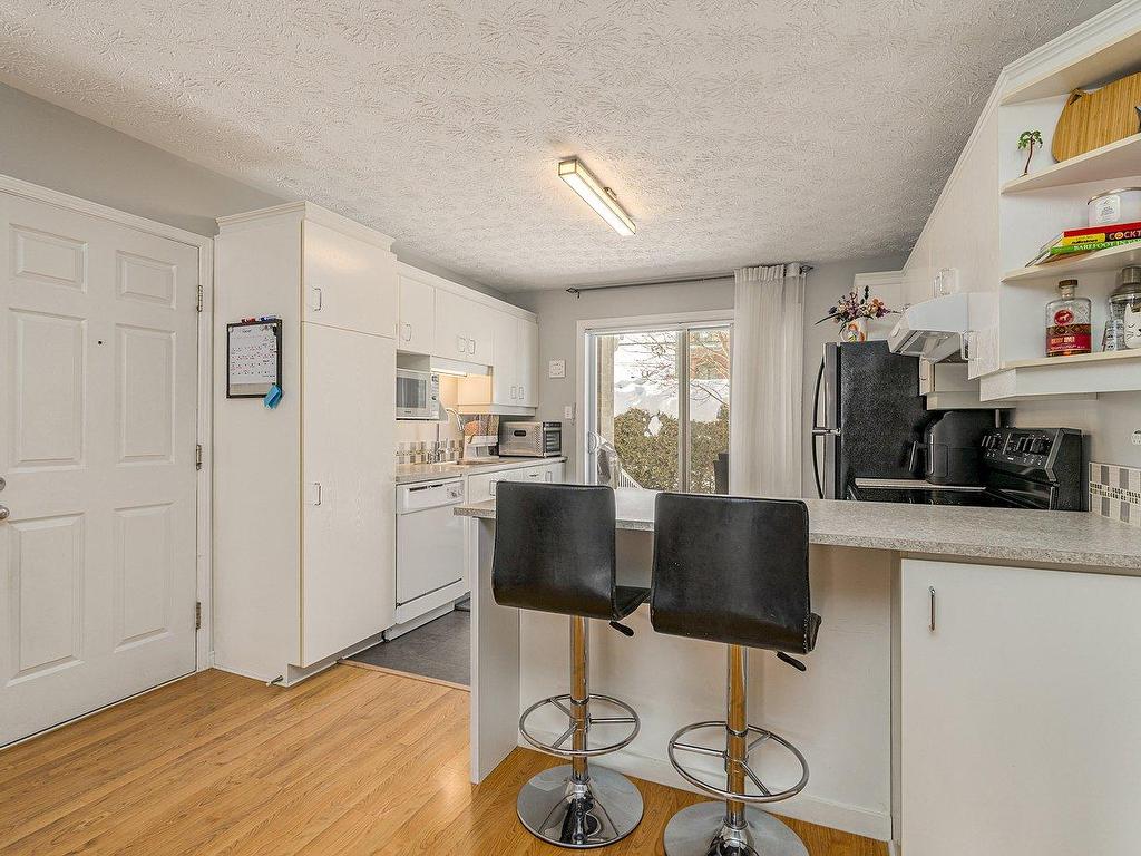 









915


Rue Jovette-Bernier

, 102,
Sherbrooke (Les Nations),




QC
J1J4M1

