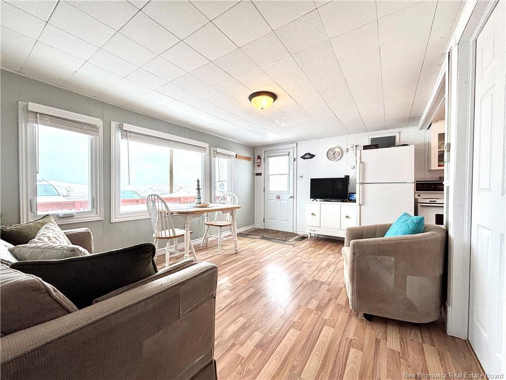 









778


John Cormier

,
Beresford,




NB
E8K 1W1

