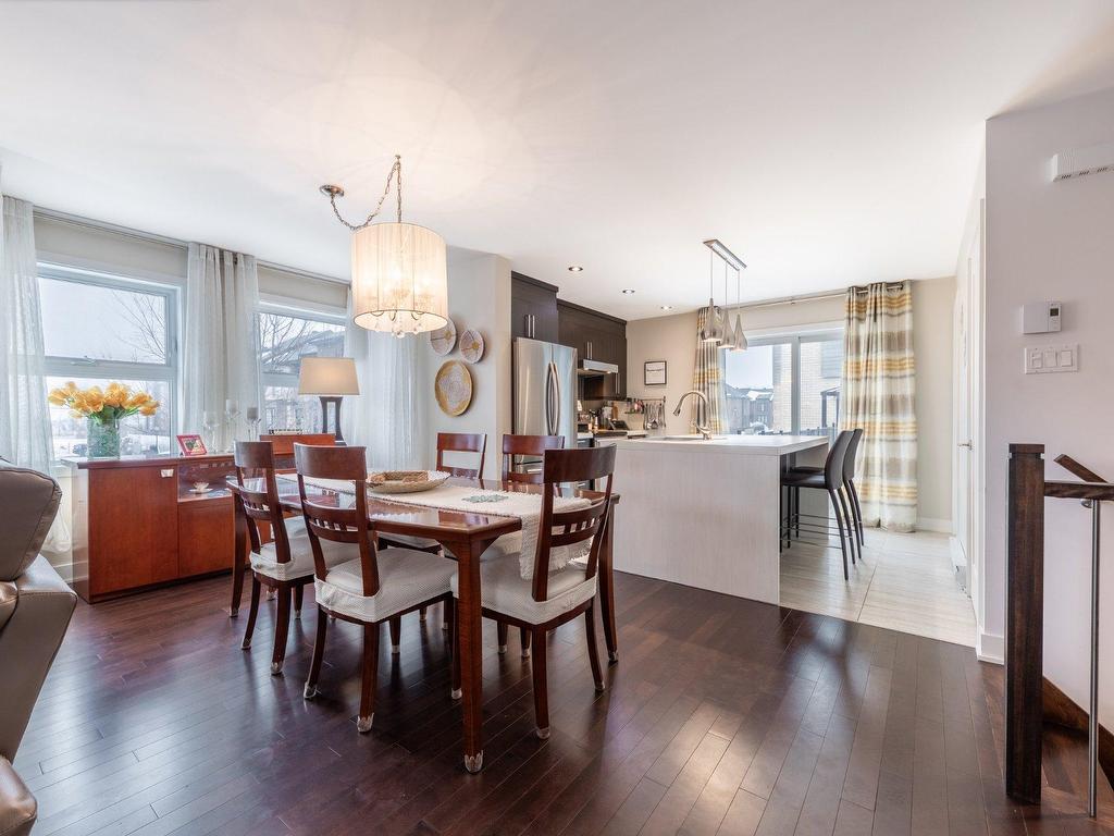 









221


Rue du Grenadier

,
Saint-Constant,




QC
J5A0L1

