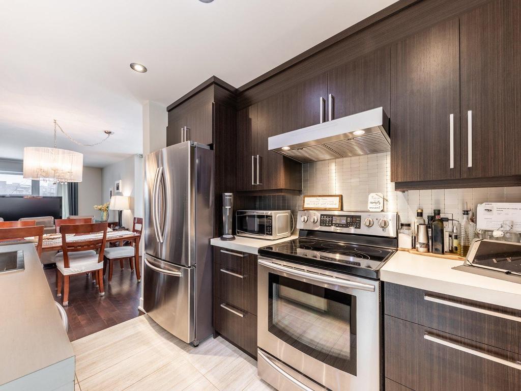 









221


Rue du Grenadier

,
Saint-Constant,




QC
J5A0L1

