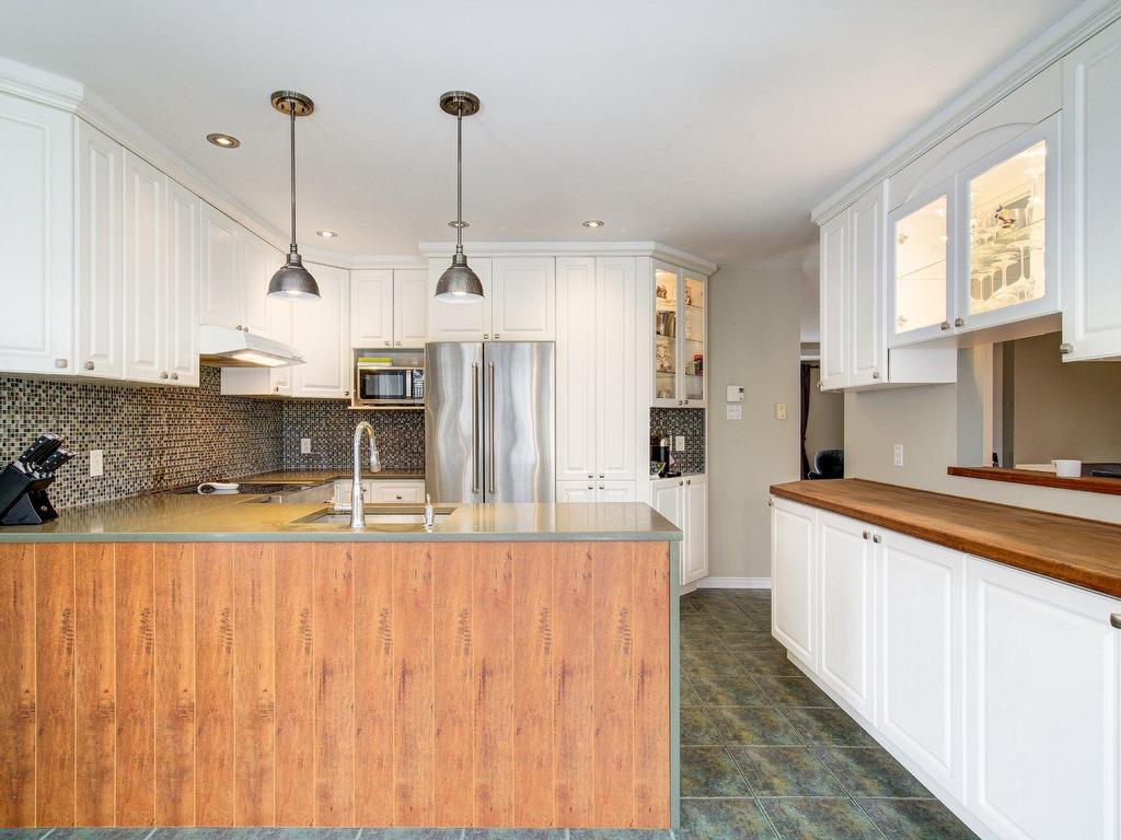 









1023


Rue Molière

,
Repentigny (Repentigny),




QC
J5Y3Y8

