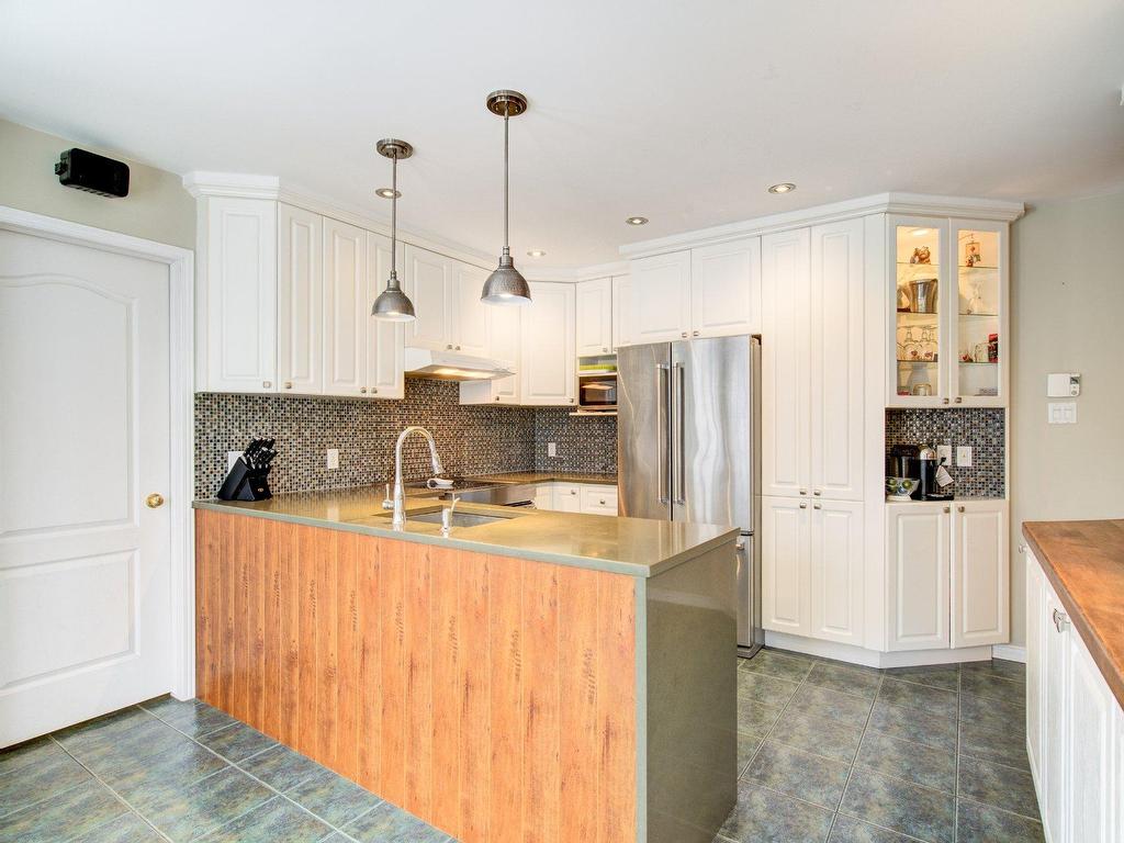 









1023


Rue Molière

,
Repentigny (Repentigny),




QC
J5Y3Y8


