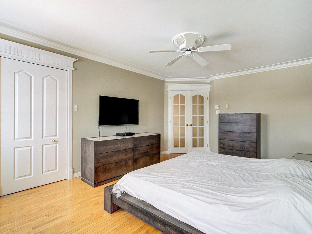 









1023


Rue Molière

,
Repentigny (Repentigny),




QC
J5Y3Y8

