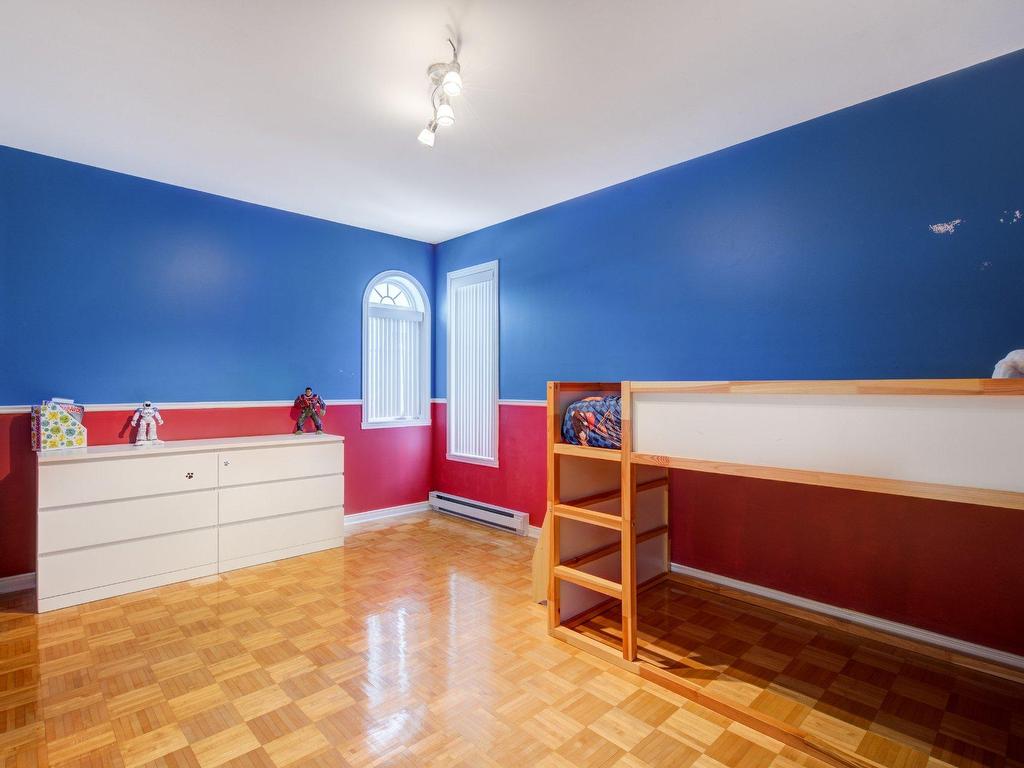 









1023


Rue Molière

,
Repentigny (Repentigny),




QC
J5Y3Y8

