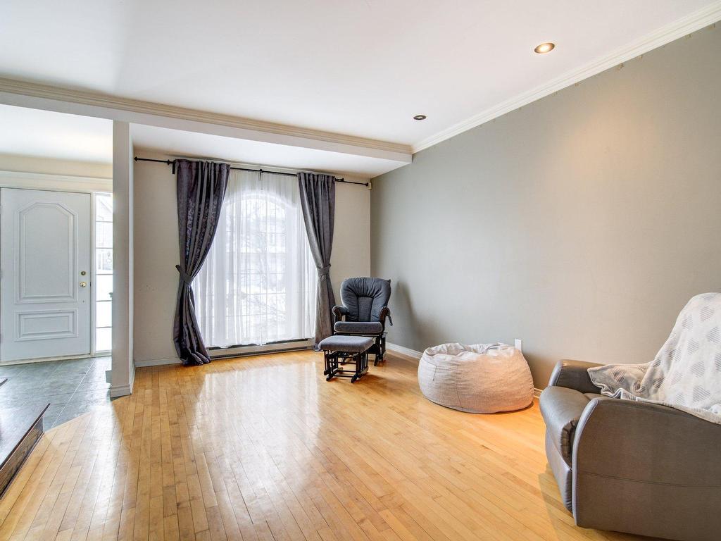 









1023


Rue Molière

,
Repentigny (Repentigny),




QC
J5Y3Y8

