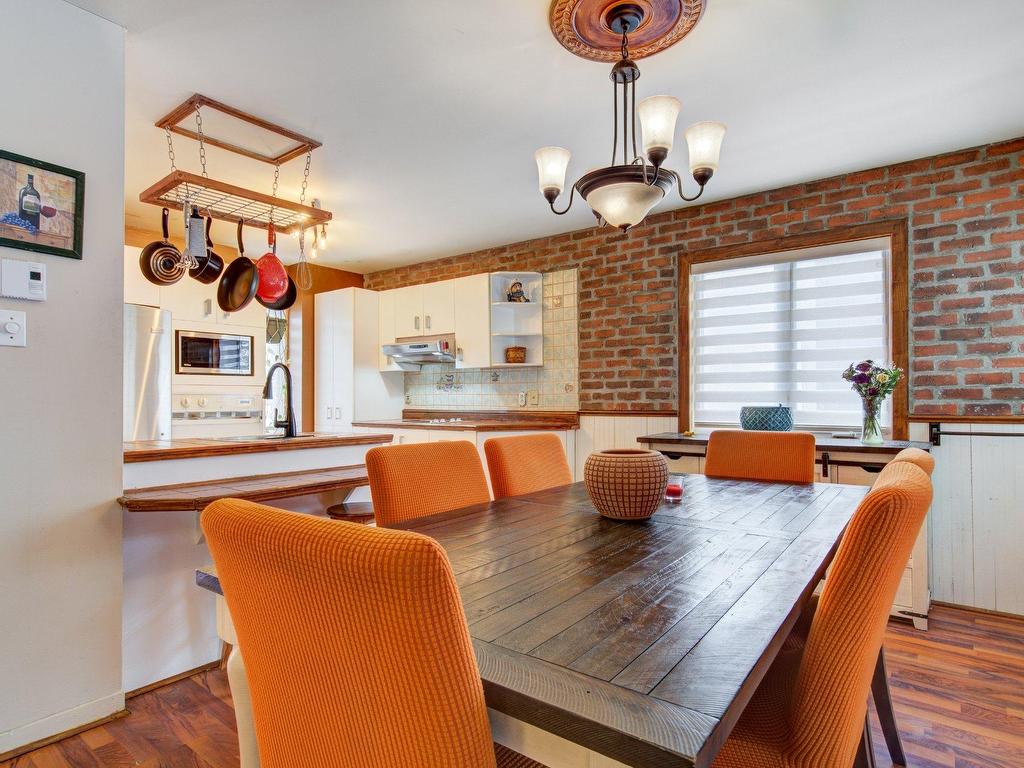 









584


Rue Marie-Goupil

,
Lachenaie (Terrebonne),




QC
J6V1K2


