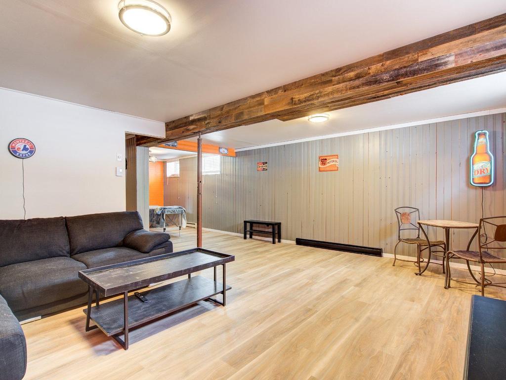 









584


Rue Marie-Goupil

,
Lachenaie (Terrebonne),




QC
J6V1K2

