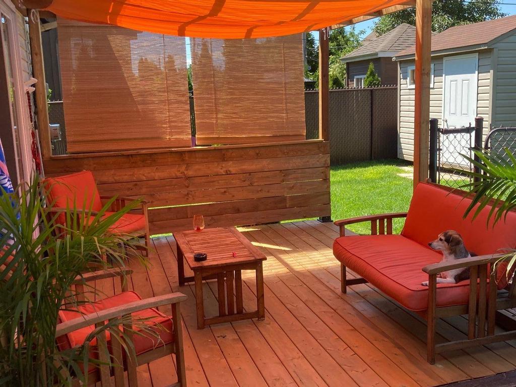 









584


Rue Marie-Goupil

,
Lachenaie (Terrebonne),




QC
J6V1K2

