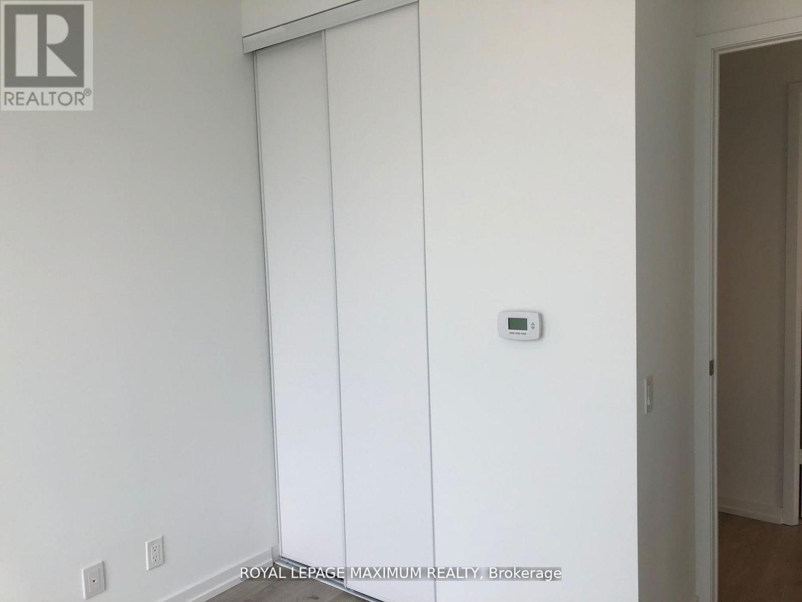 












4102 - 7890 JANE STREET

,
Vaughan,




Ontario
L4K0K9

