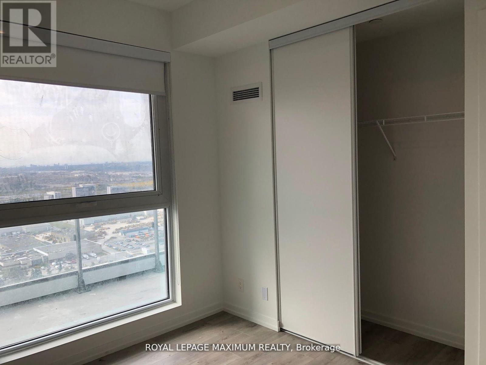 












4102 - 7890 JANE STREET

,
Vaughan,




Ontario
L4K0K9

