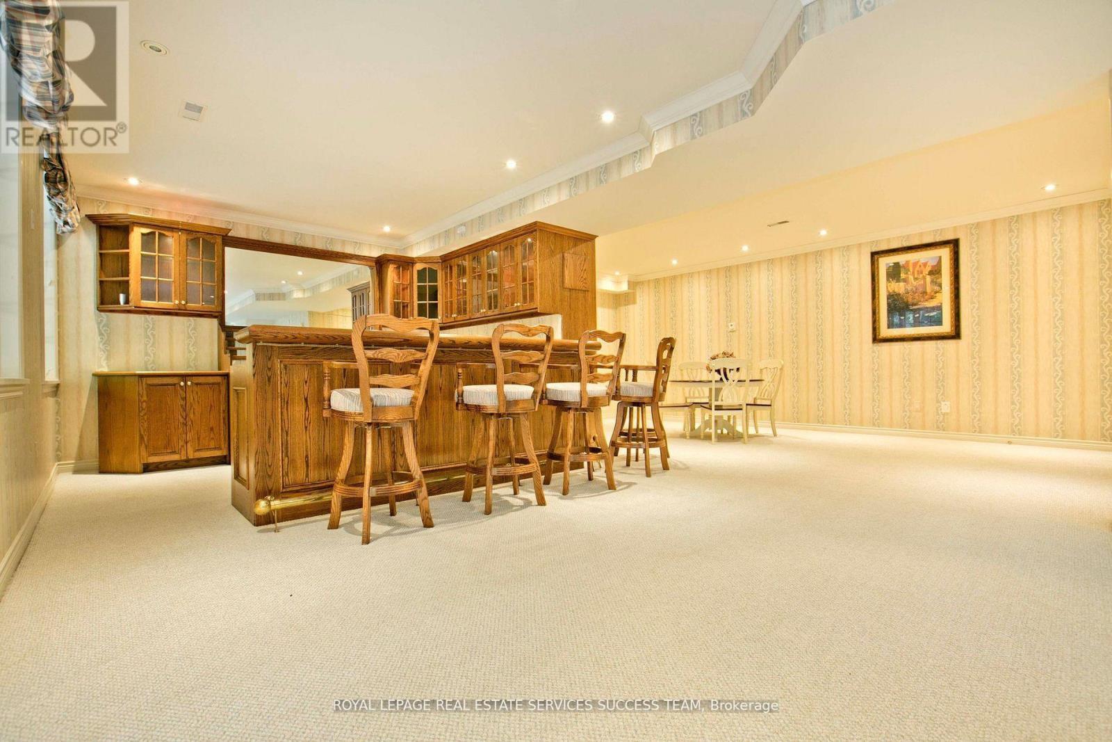 












37 HEATHERWOOD CRESCENT

,
Markham,




Ontario
L3R8W6

