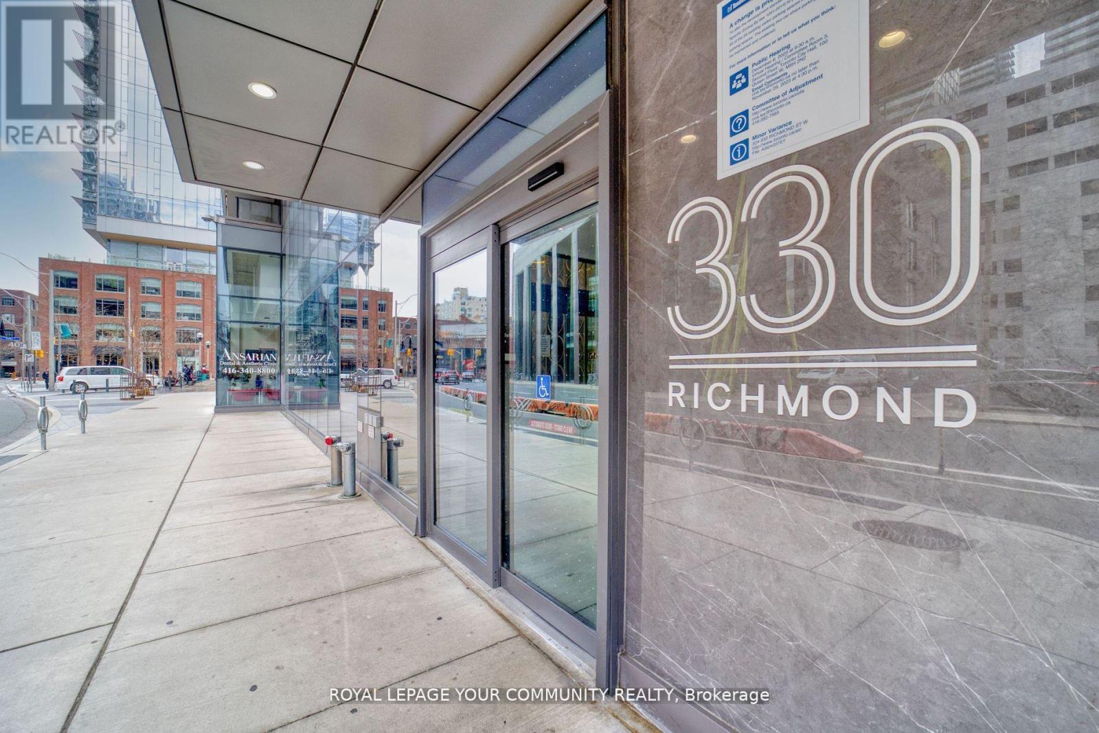 












1711 - 330 RICHMOND STREET W

,
Toronto,




Ontario
M5V1X2

