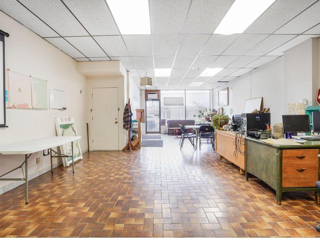 









6751

 - 6759


Rue Beaubien E.

,
Montréal (Mercier/Hochelaga-Maisonneuve),




QC
H1M3B2

