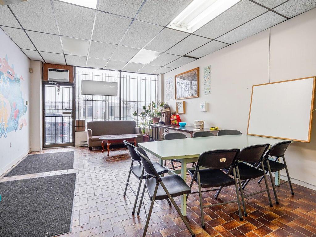 









6751

 - 6759


Rue Beaubien E.

,
Montréal (Mercier/Hochelaga-Maisonneuve),




QC
H1M3B2

