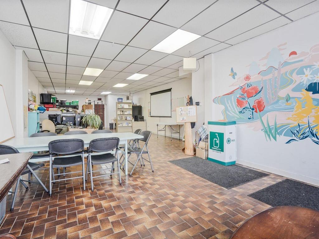 









6751

 - 6759


Rue Beaubien E.

,
Montréal (Mercier/Hochelaga-Maisonneuve),




QC
H1M3B2

