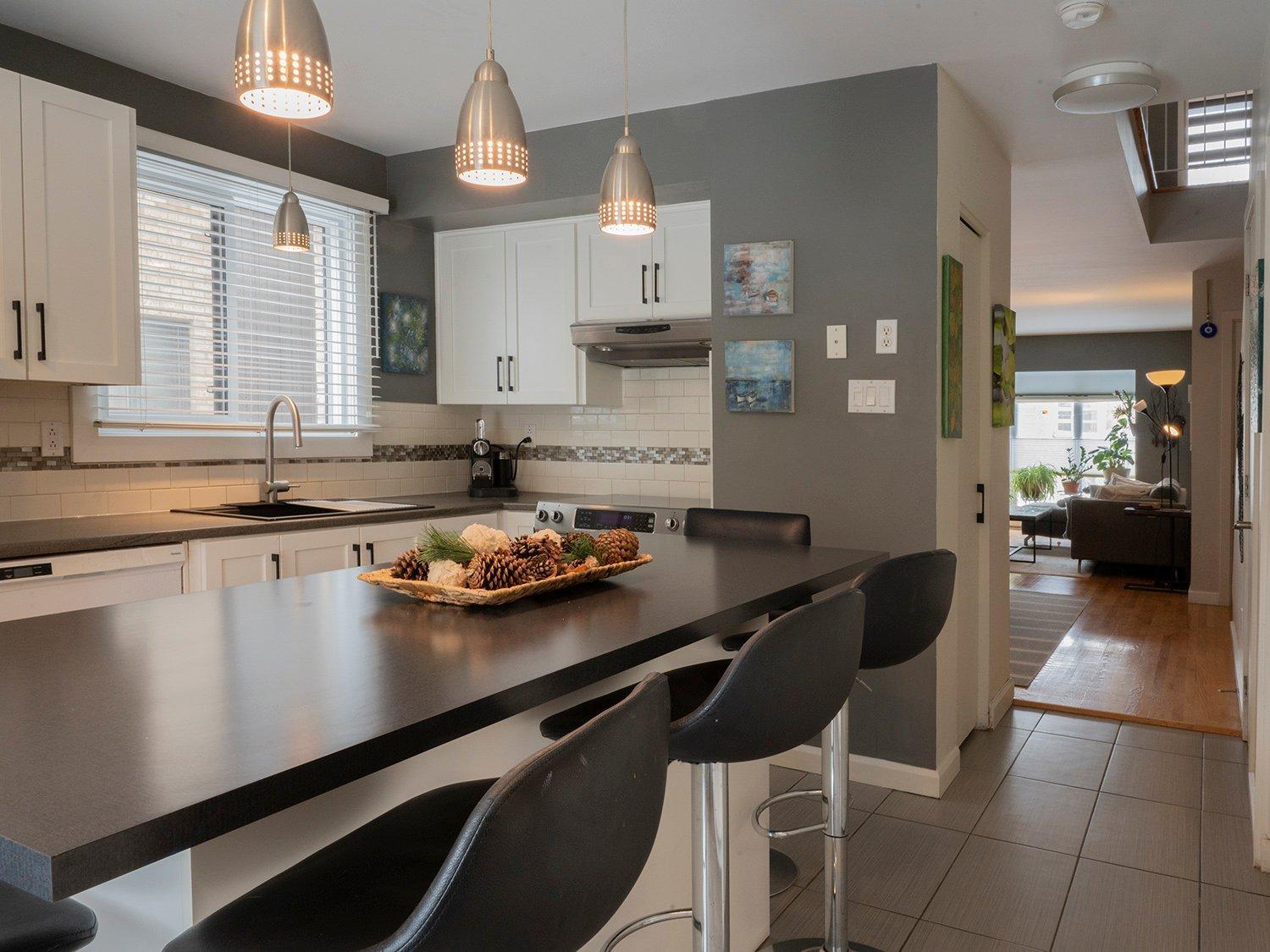









10681


Av. Larose

,
Montréal (Ahuntsic-Cartierville),




QC
H2B3C4

