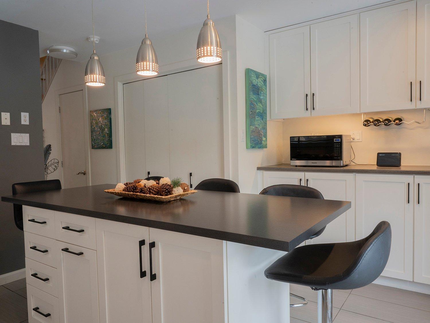 









10681


Av. Larose

,
Montréal (Ahuntsic-Cartierville),




QC
H2B3C4

