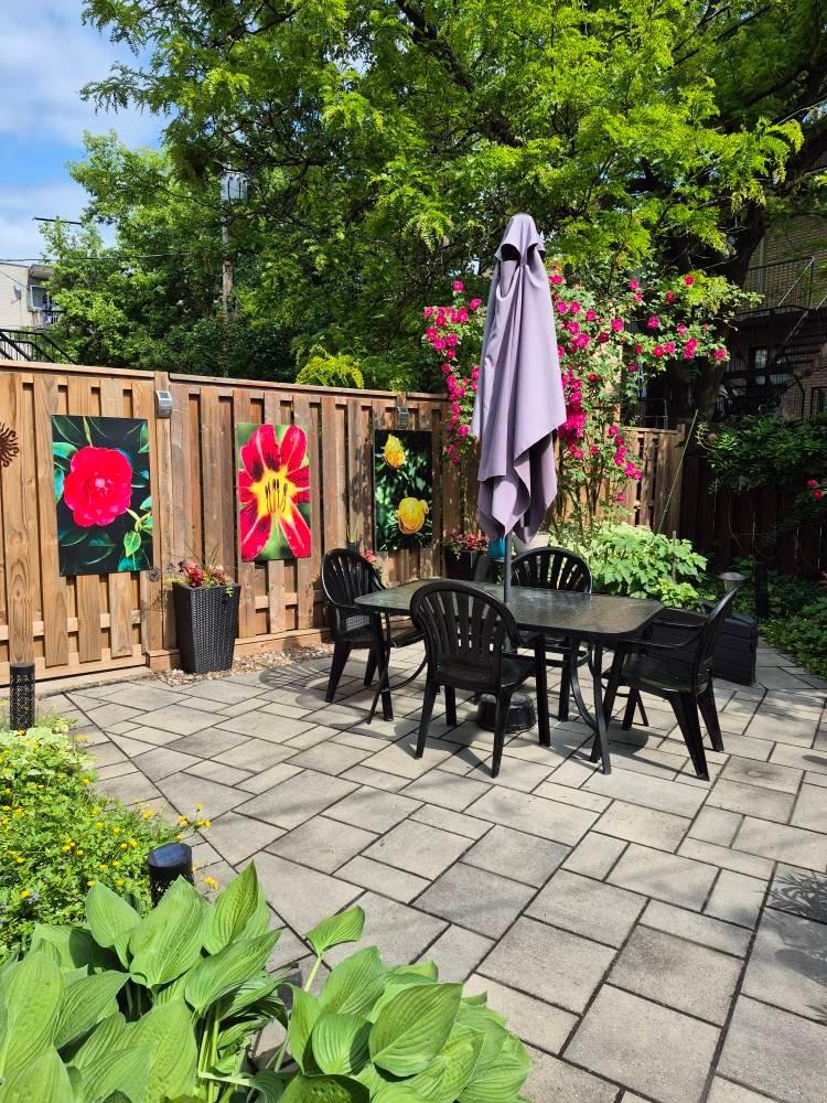 









10681


Av. Larose

,
Montréal (Ahuntsic-Cartierville),




QC
H2B3C4

