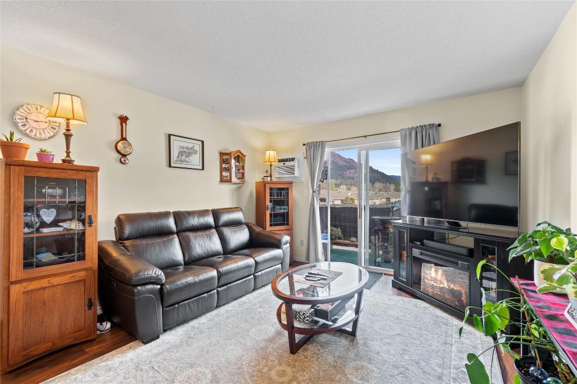 









211


Kildonan

Avenue, 210,
Enderby,




BC
V0E 1V2

