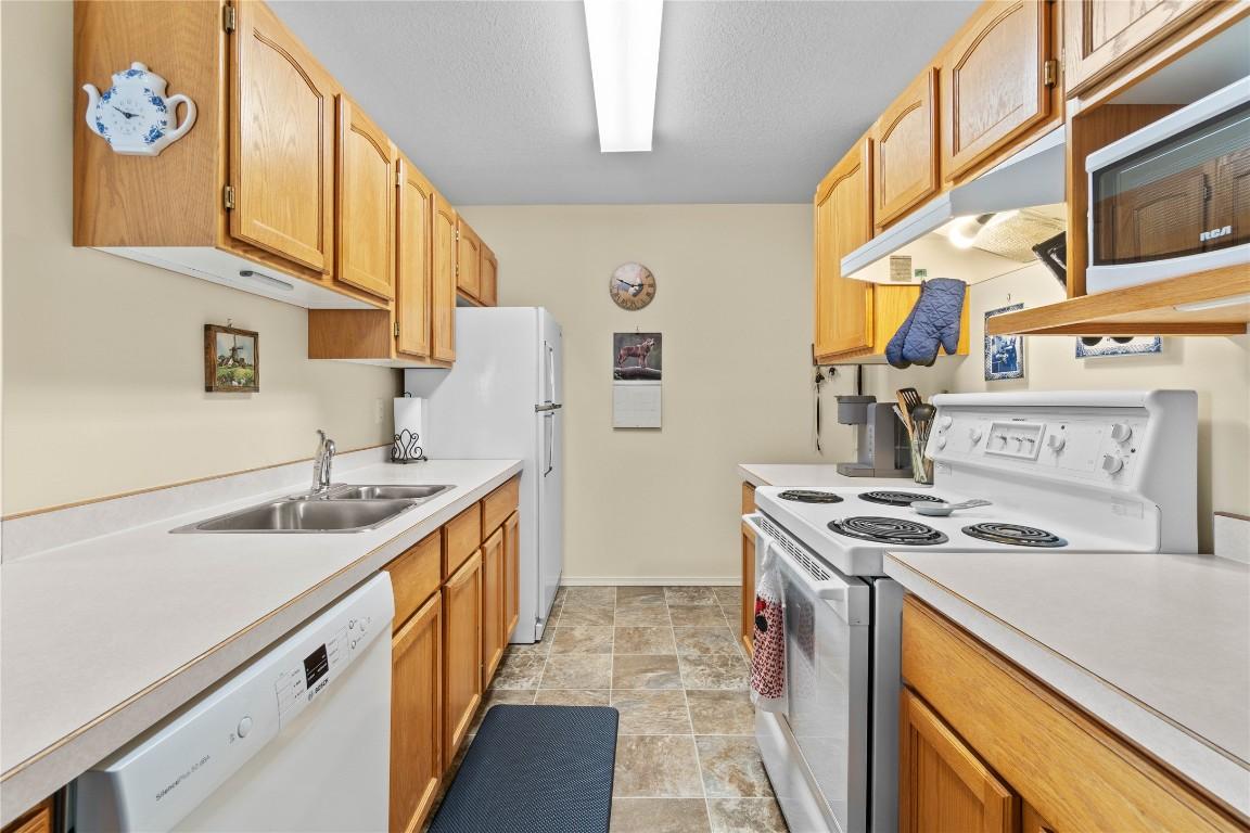 









211


Kildonan

Avenue, 210,
Enderby,




BC
V0E 1V2

