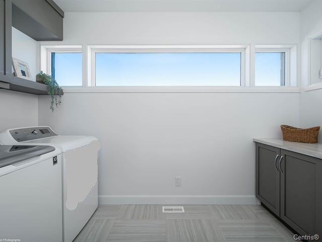 









10


Rue Yvette-Brind'Amour

,
Notre-Dame-de-l'Île-Perrot,




QC
J7W3P5

