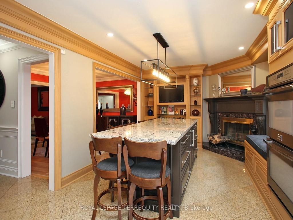









40


Large

Crescent,
Ajax,




ON
L1T 2S9

