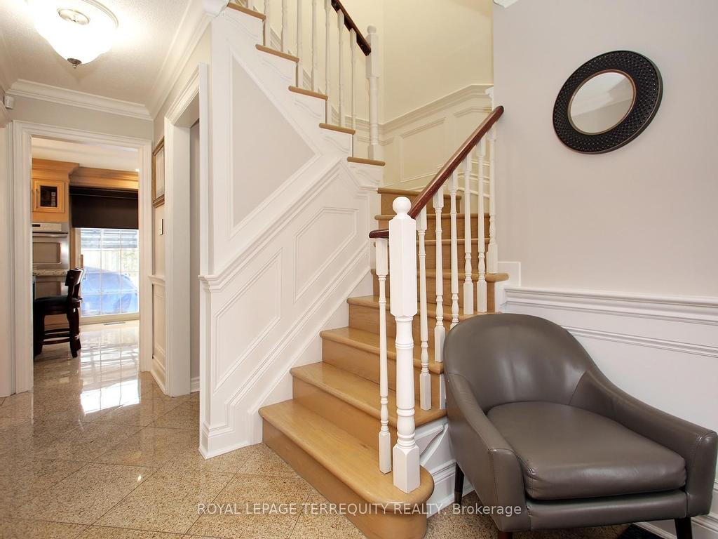 









40


Large

Crescent,
Ajax,




ON
L1T 2S9

