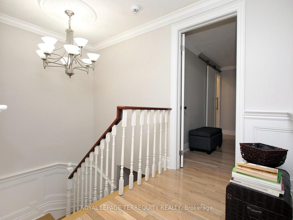 









40


Large

Crescent,
Ajax,




ON
L1T 2S9


