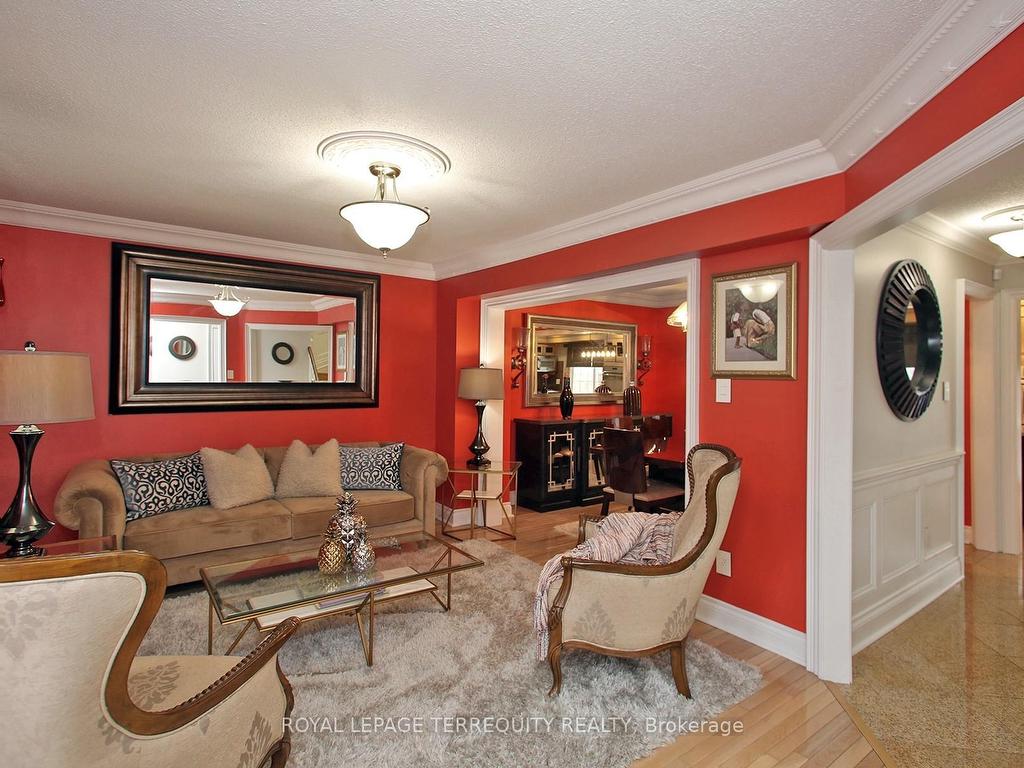 









40


Large

Crescent,
Ajax,




ON
L1T 2S9

