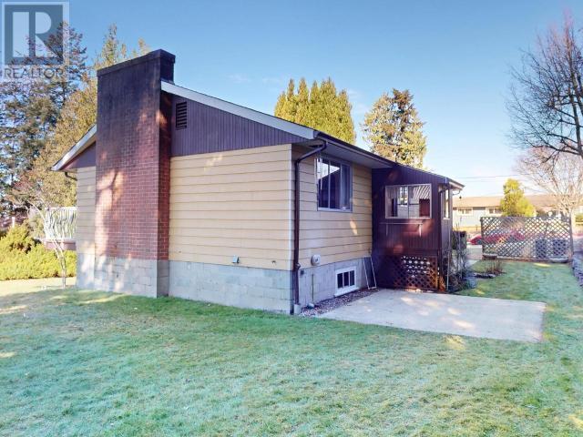 












7154 HAZELTON STREET

,
Powell River,




British Columbia

