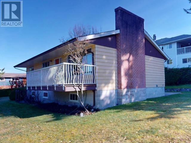












7154 HAZELTON STREET

,
Powell River,




British Columbia
