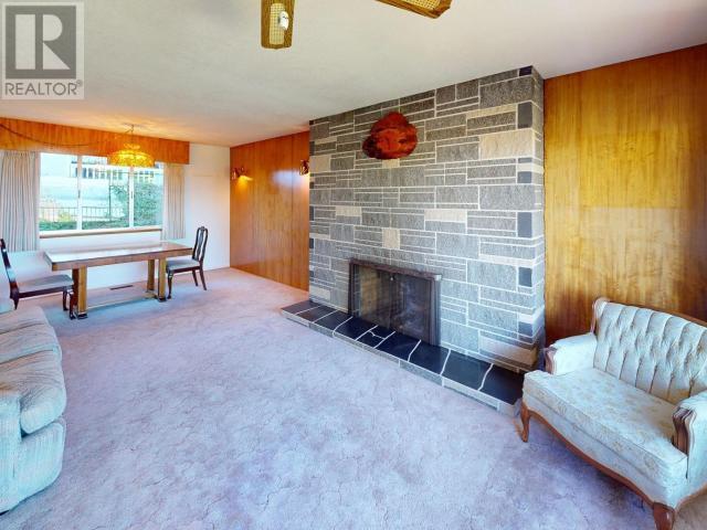 












7154 HAZELTON STREET

,
Powell River,




British Columbia
