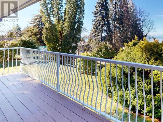 












7154 HAZELTON STREET

,
Powell River,




British Columbia
