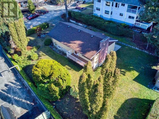 












7154 HAZELTON STREET

,
Powell River,




British Columbia
