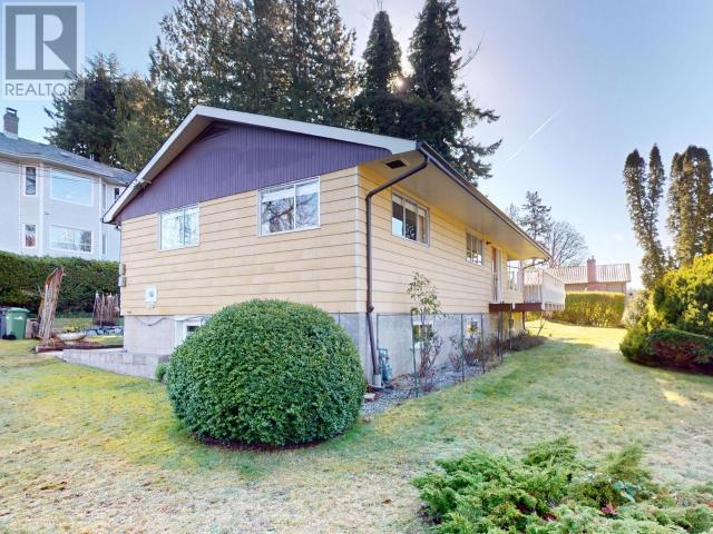 












7154 HAZELTON STREET

,
Powell River,




British Columbia
