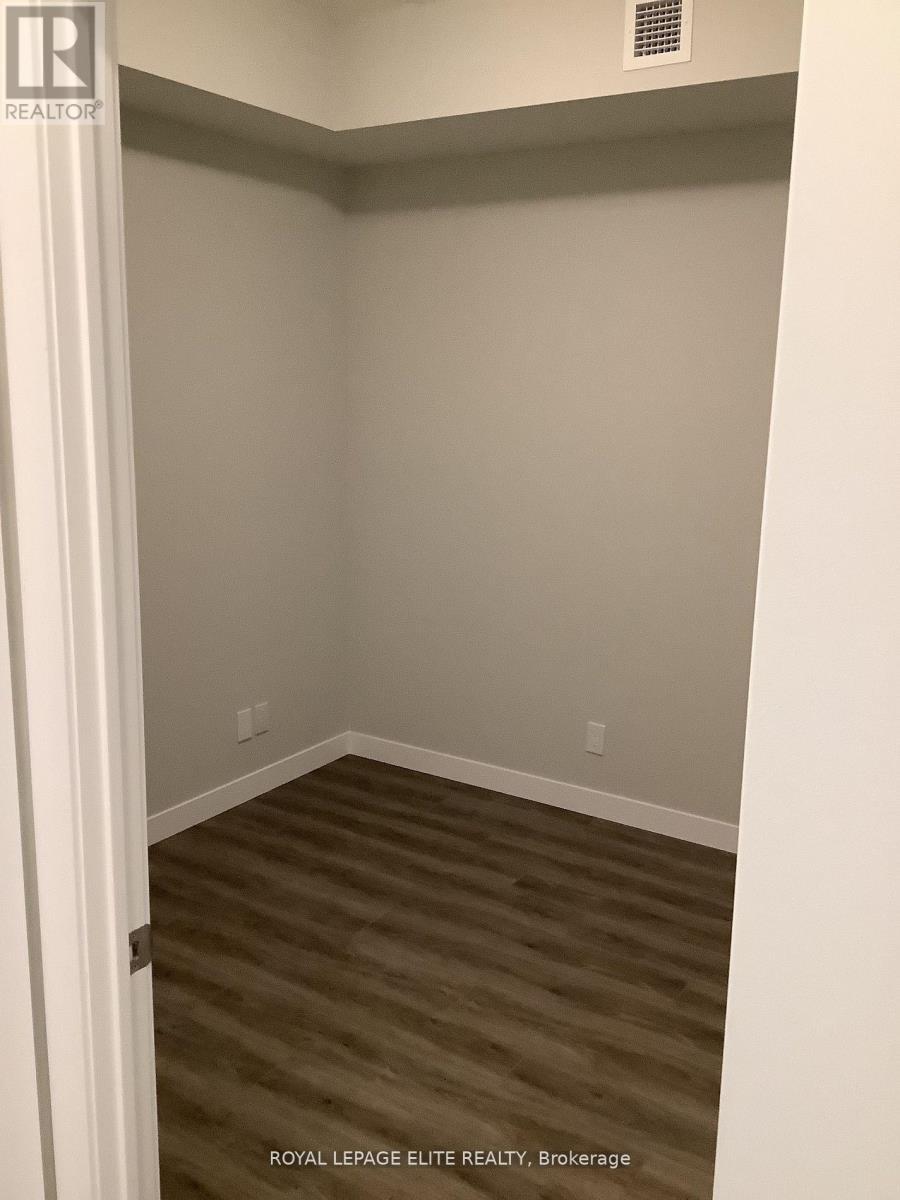 












1301 - 15 QUEEN STREET S

,
Hamilton,




Ontario
L8P0C6

