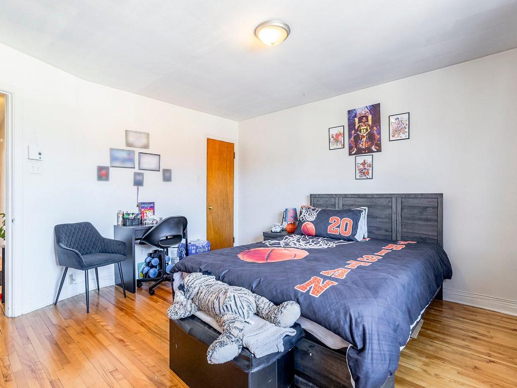 









5290

 - 5294


Av. MacMahon

,
Montréal (Côte-des-Neiges/Notre-Dame-de-Grâce),




QC
H4V2B7

