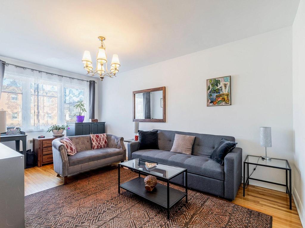









5290

 - 5294


Av. MacMahon

,
Montréal (Côte-des-Neiges/Notre-Dame-de-Grâce),




QC
H4V2B7

