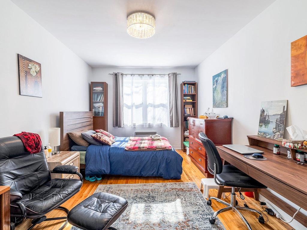 









5290

 - 5294


Av. MacMahon

,
Montréal (Côte-des-Neiges/Notre-Dame-de-Grâce),




QC
H4V2B7


