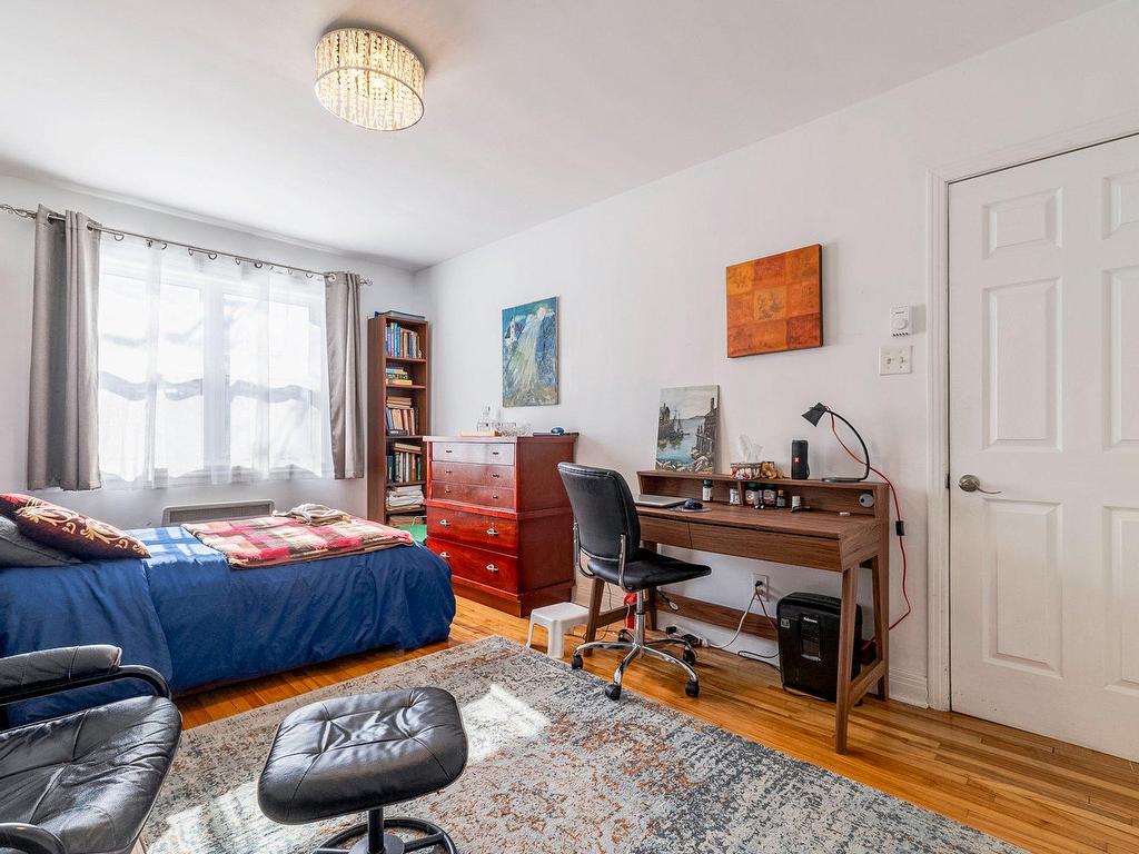 









5290

 - 5294


Av. MacMahon

,
Montréal (Côte-des-Neiges/Notre-Dame-de-Grâce),




QC
H4V2B7

