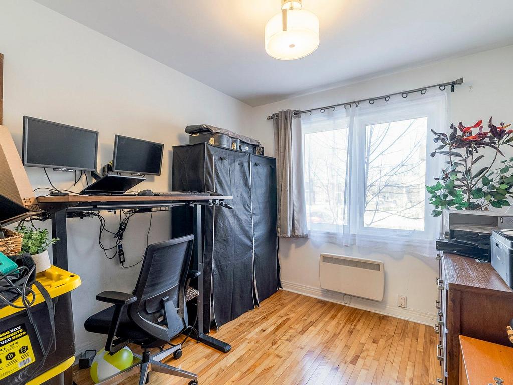 









5290

 - 5294


Av. MacMahon

,
Montréal (Côte-des-Neiges/Notre-Dame-de-Grâce),




QC
H4V2B7

