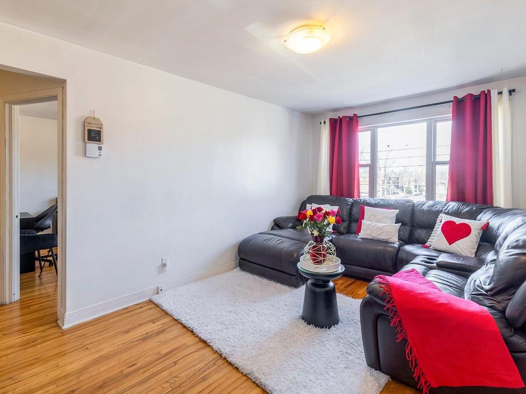 









5290

 - 5294


Av. MacMahon

,
Montréal (Côte-des-Neiges/Notre-Dame-de-Grâce),




QC
H4V2B7

