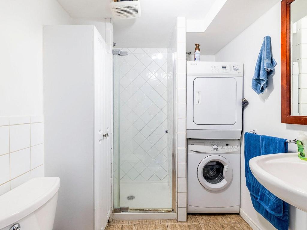 









5290

 - 5294


Av. MacMahon

,
Montréal (Côte-des-Neiges/Notre-Dame-de-Grâce),




QC
H4V2B7

