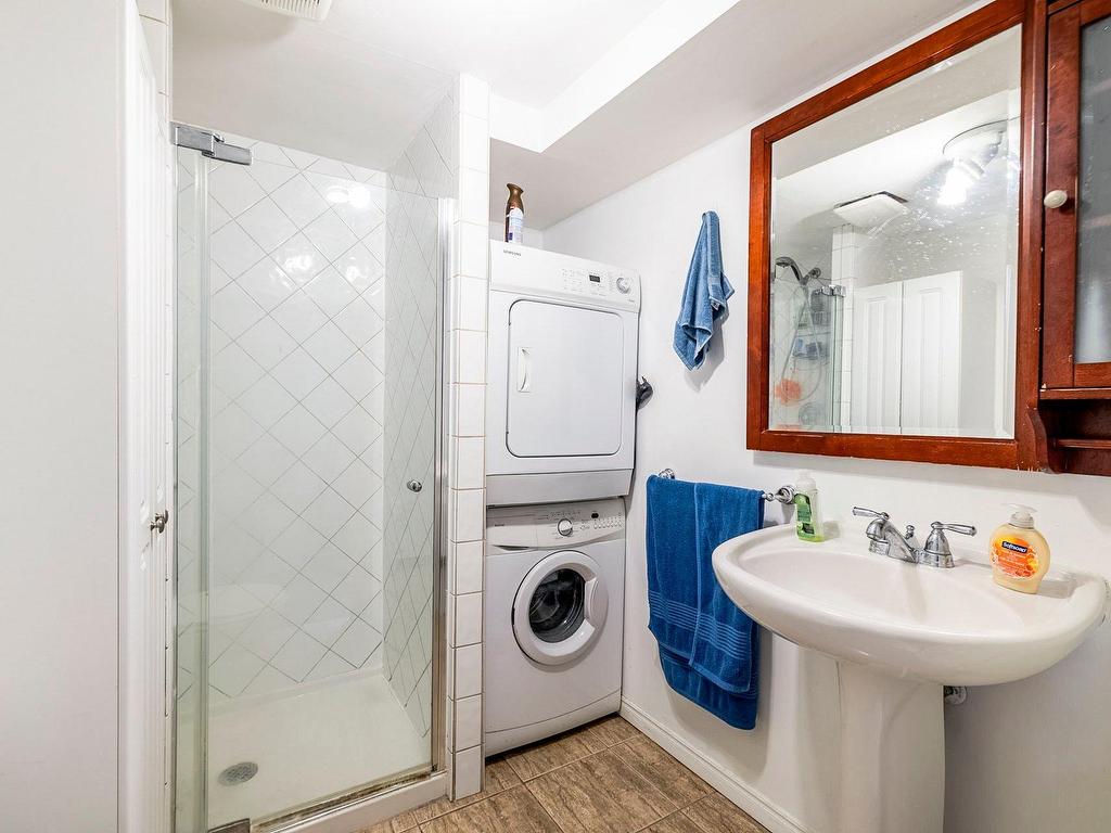 









5290

 - 5294


Av. MacMahon

,
Montréal (Côte-des-Neiges/Notre-Dame-de-Grâce),




QC
H4V2B7

