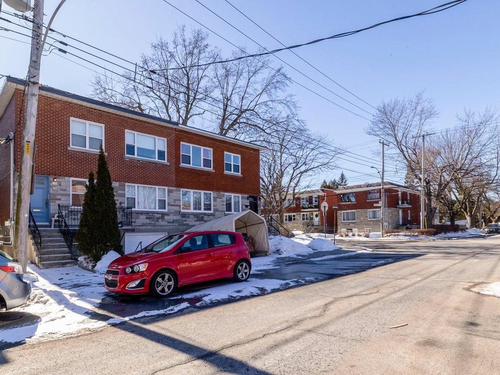 









5290

 - 5294


Av. MacMahon

,
Montréal (Côte-des-Neiges/Notre-Dame-de-Grâce),




QC
H4V2B7

